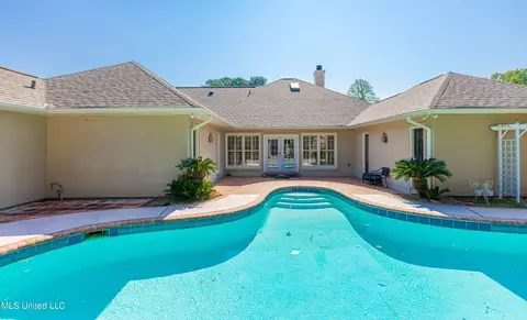 Exterior - 211 Cherry Dr, Brandon, MS 39042 photo 13 of 16