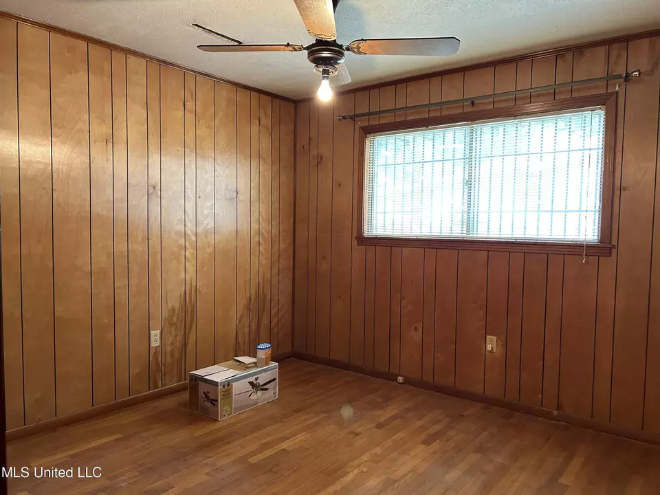 Bedroom - 334 Savanna St, Jackson, MS 39212 photo 3 of 4