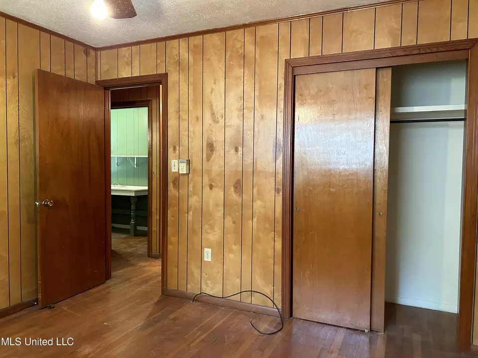 Bedroom - 334 Savanna St, Jackson, MS 39212 photo 4 of 4
