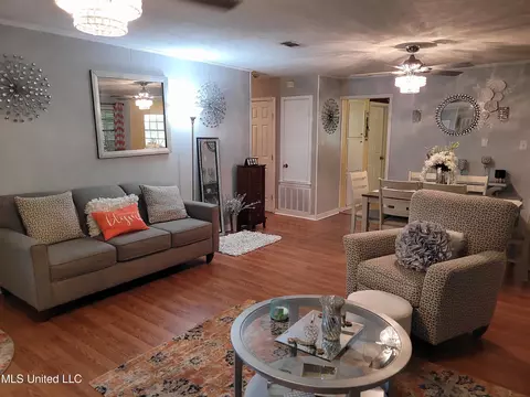 Living - 138 Chestnut Cv, Jackson, MS 39212 photo 1 of 7