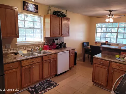 Kitchen - 138 Chestnut Cv, Jackson, MS 39212 photo 1 of 1