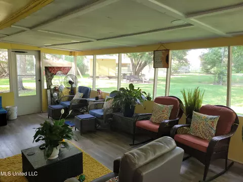 Exterior - 138 Chestnut Cv, Jackson, MS 39212 photo 3 of 5