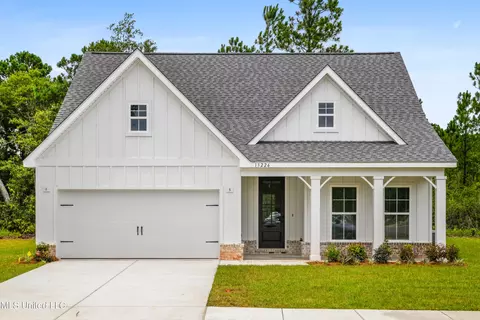 10449 Landon Meadows Dr, Gulfport, MS 39503