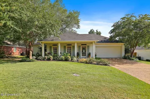 126 Eastwood Dr, Madison, MS 39110