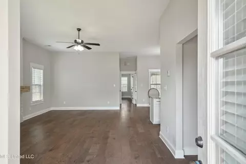 502 Jack Dr, Hernando, MS 38632 photo 3