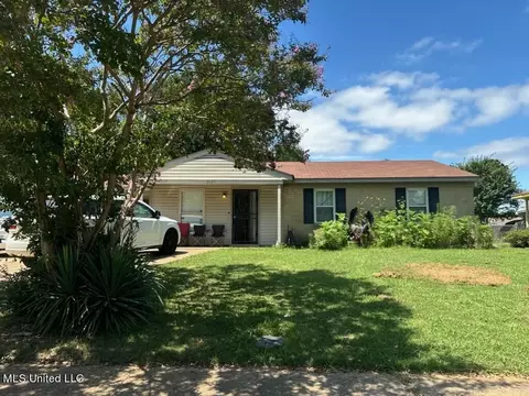 3080 Mayfair Dr, Horn Lake, MS 38637