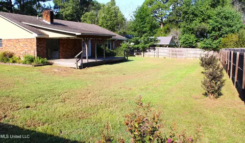 Exterior - 225 Oak Bnd, Madison, MS 39110 photo 4 of 8