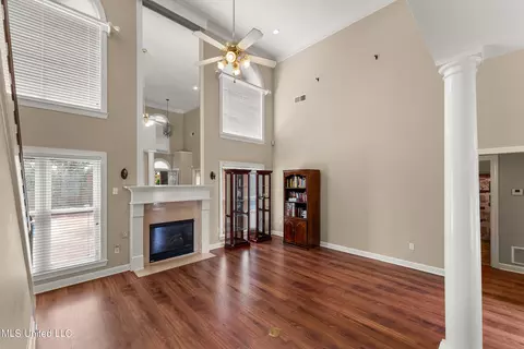 Living - 1240 Lake View Dr, Hernando, MS 38632 photo 1 of 2