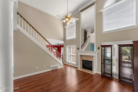 Living - 1240 Lake View Dr, Hernando, MS 38632 photo 2 of 2