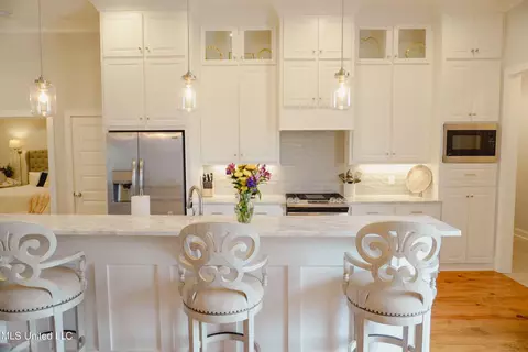 Kitchen - 118 Hampton Trl, Madison, MS 39110 photo 1 of 4