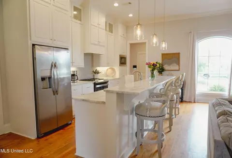Kitchen - 118 Hampton Trl, Madison, MS 39110 photo 4 of 4