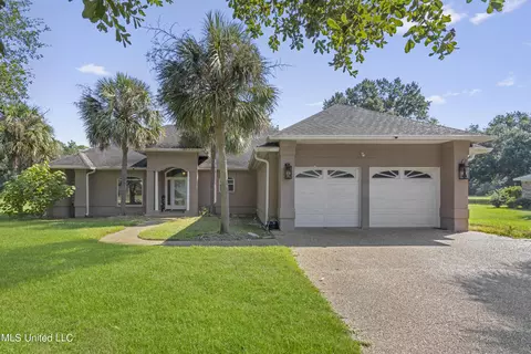 416 Inverness Ct, Ocean Springs, MS 39564