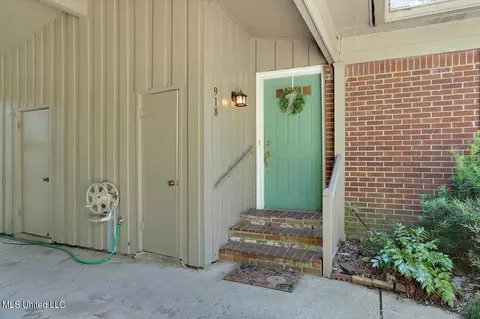 Exterior - 918 Post Rd, Clinton, MS 39056 photo 3 of 7