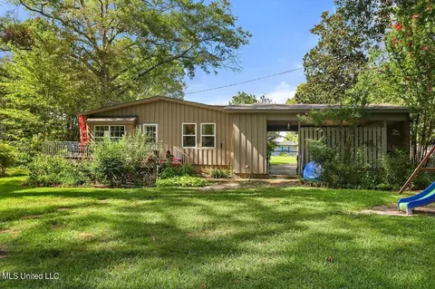 Exterior - 918 Post Rd, Clinton, MS 39056 photo 6 of 7