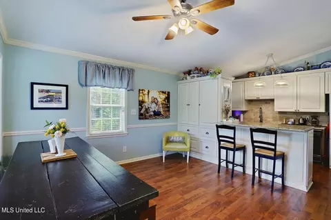 Dining - 918 Post Rd, Clinton, MS 39056 photo 1 of 1