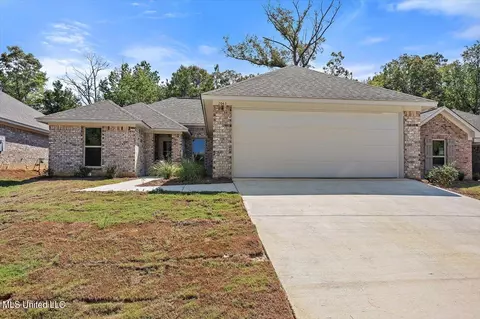 Exterior - 2063 Pebble Creek Dr, Brandon, MS 39042 photo 1 of 4