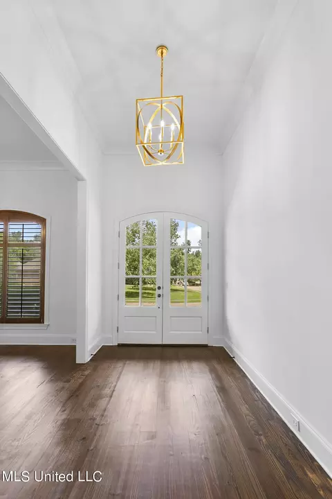 Entry Way - 818 Beaumont Dr, Madison, MS 39110 photo 1 of 2