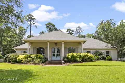 818 Beaumont Dr, Madison, MS 39110