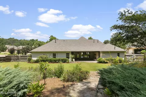 Exterior - 818 Beaumont Dr, Madison, MS 39110 photo 2 of 7