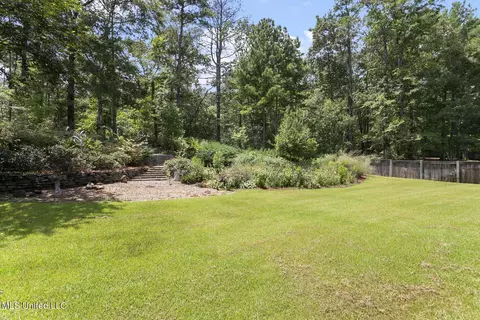 Exterior - 818 Beaumont Dr, Madison, MS 39110 photo 6 of 7