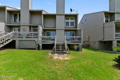 Exterior - 220 Highpoint Dr, Diamondhead, MS 39525 photo 4 of 4