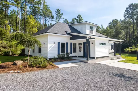 22450 Red Fox Run, Saucier, MS 39574