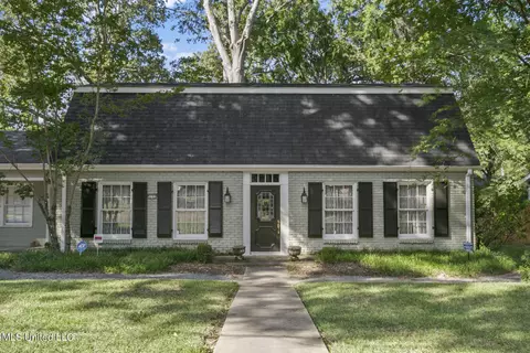 5155 Kaywood Dr, Jackson, MS 39211