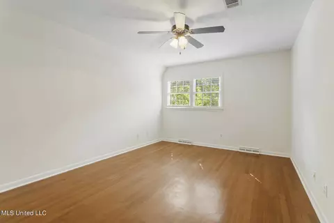 Bedroom - 5155 Kaywood Dr, Jackson, MS 39211 photo 4 of 5