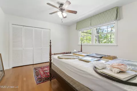 Bedroom - 5155 Kaywood Dr, Jackson, MS 39211 photo 5 of 5