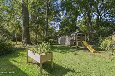 Exterior - 5155 Kaywood Dr, Jackson, MS 39211 photo 10 of 10