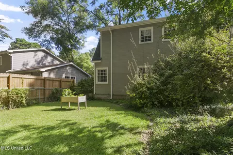 Exterior - 5155 Kaywood Dr, Jackson, MS 39211 photo 9 of 10