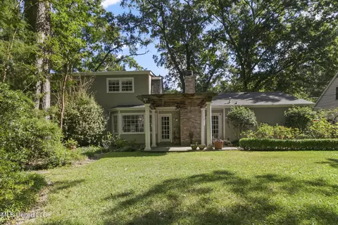 Exterior - 5155 Kaywood Dr, Jackson, MS 39211 photo 8 of 10