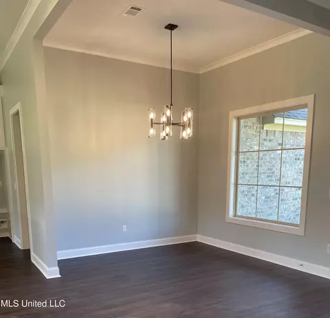 Dining - 114 Cedar Creek Dr, Flora, MS 39071 photo 1 of 3