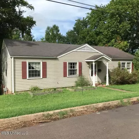 355 Clark St, Clarksdale, MS 38614