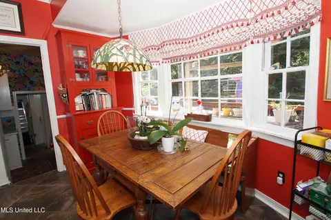 Dining - 1415 Robert Dr, Jackson, MS 39211 photo 2 of 2