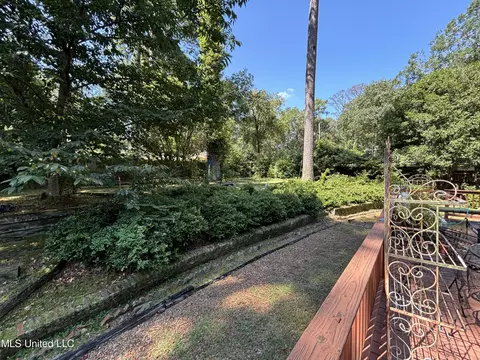 Exterior - 1415 Robert Dr, Jackson, MS 39211 photo 5 of 6