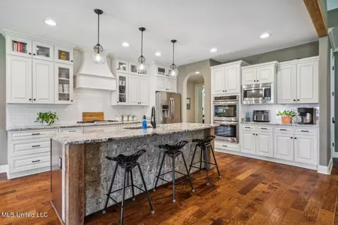 4855 W Delbridge Ct, Olive Branch, MS 38654 photo 12