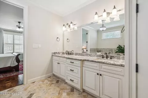 4855 W Delbridge Ct, Olive Branch, MS 38654 photo 17