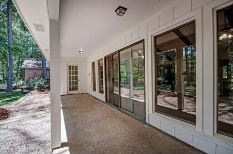 Exterior - 215 Edinburgh Ct, Brandon, MS 39047 photo 4 of 14