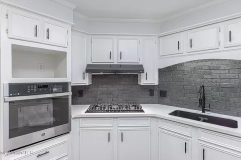 236 Bracken Cv, Byram, MS 39272 photo 9