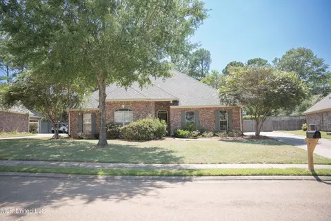 107 Deer Creek Dr, Madison, MS 39110