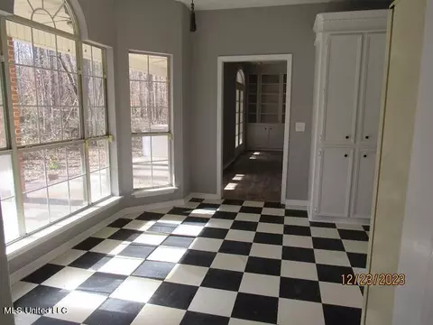Entry Way - 1222 E Flowers Rd, Terry, MS 39170 photo 2 of 4