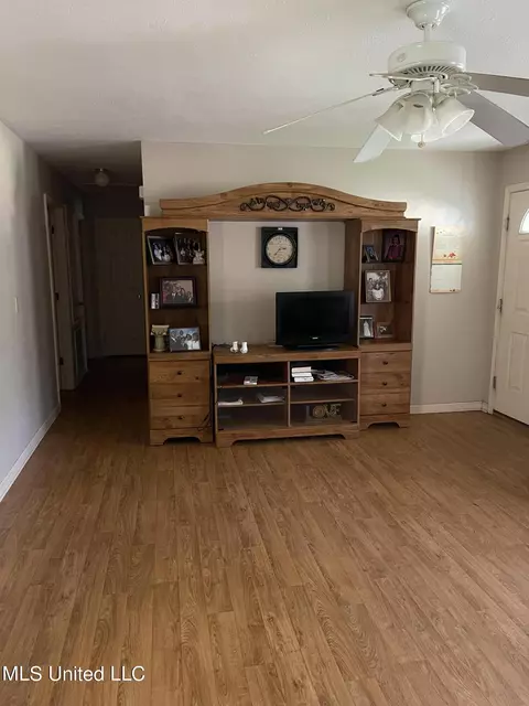 143 N St, Crosby, MS 39633 photo 4
