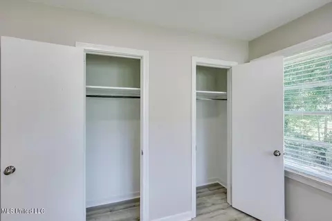 111 W Lakeview Dr, Clinton, MS 39056 photo 19