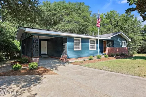 111 W Lakeview Dr, Clinton, MS 39056 photo 3