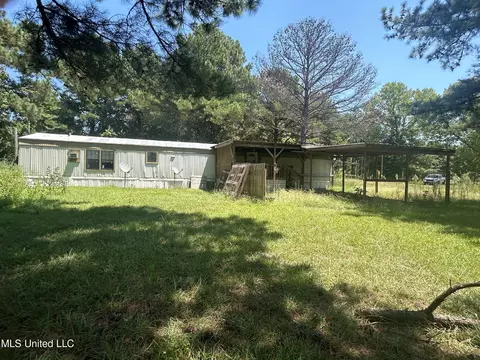 888 Highway 35, Holcomb, MS 38940 photo 2