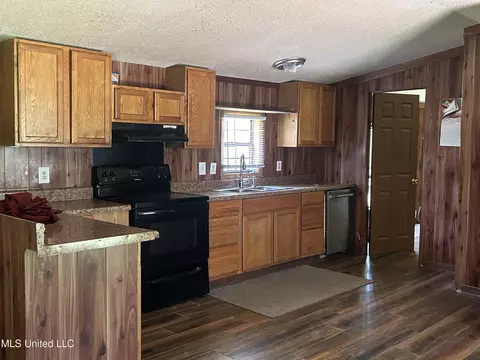 888 Highway 35, Holcomb, MS 38940 photo 7