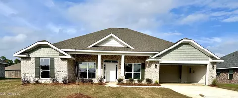 6210 Diamond Ln, Biloxi, MS 39532