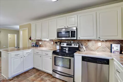 Kitchen - 301 Duckworth Pl, Florence, MS 39073 photo 1 of 3