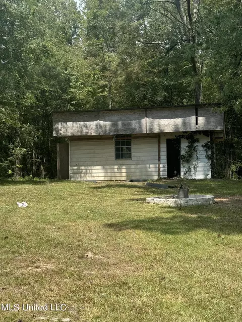 Exterior - 1879 Flowers Rd, Terry, MS 39170 photo 3 of 7
